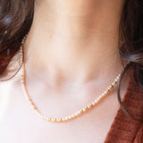 Collier vintage avec perles blanches et perles en or jaune 9K et fermoir en or jaune 9K, années 50/60