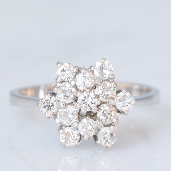 Anello a fiocco di neve vintage in oro bianco 14K con diamanti di taglio brillante (0.71ctw ca.), anni ‘60/‘70
