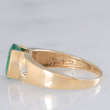 Anello a fascia vintage in oro giallo 9K con smeraldo (2.50ct ca.) e diamanti, anni ‘70/‘80
