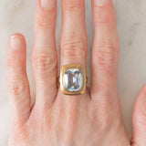Anello da cocktail vintage in oro giallo 8K con spinello azzurro sintetico (7ct ca.), anni ‘60/‘70