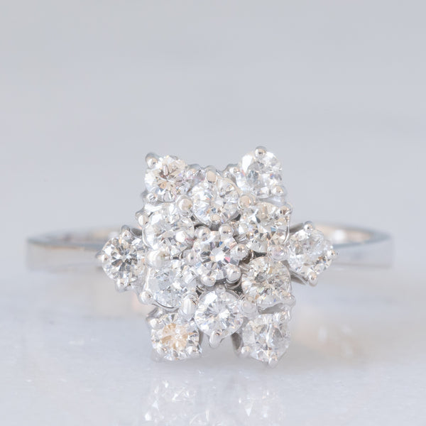 Anello a fiocco di neve vintage in oro bianco 14K con diamanti di taglio brillante (0.71ctw ca.), anni ‘60/‘70