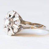 Vintage 18K white gold daisy ring with diamonds (0.18ctw approx.), 70s