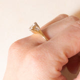 Vintage-Ring aus 14-karätigem Gelb- und Weißgold mit zentralem Diamanten im Marquise-Schliff (ca. 0.25 ct) und seitlichen Diamanten im konischen Schliff, 70er/80er Jahre