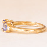 Vintage-Ring aus 9-karätigem Gelbgold mit Tansaniten (ca. 0.80 ctw) und Diamanten im Brillantschliff (ca. 0.06 ctw), Jahr 2004