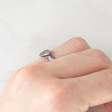 Anello medievale in argento con incisioni, XI/XIV secolo d.C.