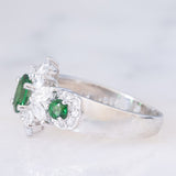 Anello a fiore vintage in platino con tsavoriti (0.80ctw) e diamanti (0.85ctw), anni ‘90/anni ‘2000