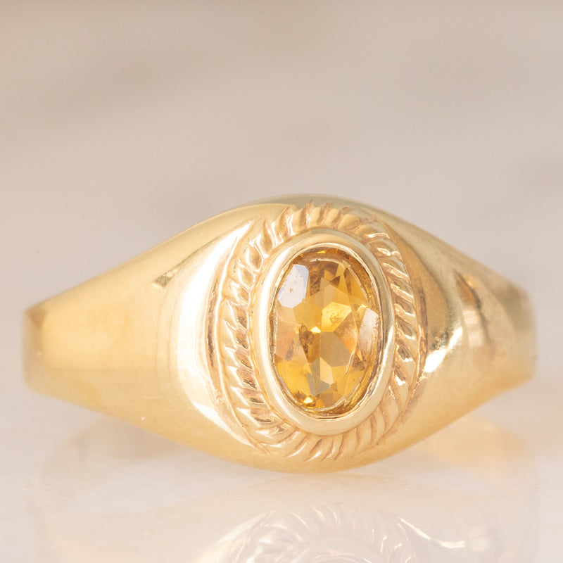 Anello chevalier vintage in oro giallo 14K con quarzo citrino, anni ‘60