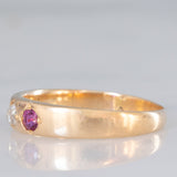 Trilogy gypsy vintage in oro giallo 14K con diamante (0.16ct ca.) e rubini (0.16ctw ca.), anni ‘40/‘50