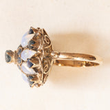 Vintage-Pagodenring aus 14-karätigem Gelbgold mit Saphiren (ca. 1.20 ctw) und Opalen (ca. 1.10 ctw), 70er Jahre