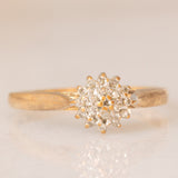 Anello a fiore vintage in oro giallo 9K con diamanti (0.10ctw ca.), anni ‘70/‘80