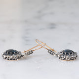 Orecchini pendenti antichi in oro giallo 18K e argento con zaffiri (5ctw ca.) e diamanti di taglio vecchia miniera (1ctw ca.), primi del ‘900