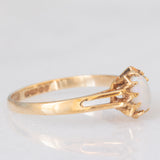 Vintage-Solitär aus 9-karätigem Gelbgold mit Opal (ca. 0.25 ct), 1982