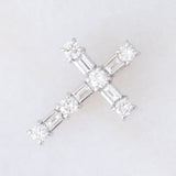 Ciondolo vintage a forma di croce in platino con diamanti (0.50ctw)