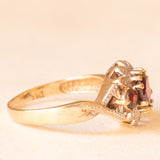 Vintage-Ring aus 9-karätigem Gelb- und Weißgold mit Granaten (ca. 0.70 ctw) und Diamanten, 60er Jahre