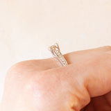 Anello vintage in oro bianco 9K con diamanti di taglio brillante (0.33ctw ca.), anni ‘80