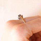 Vintage-Gänseblümchenring aus 9-karätigem Gelbgold mit Saphir (ca. 0.30 ct) und Diamanten (ca. 0.06 ctw), 1980