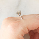 Solitario vintage in oro bianco 18K con diamante di taglio brillante (0.42ct ca.), anni ‘60