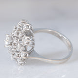 Anello a fiocco di neve vintage in oro bianco 18K con diamanti di taglio brillante (1.33ctw ca.), anni ‘70