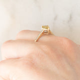 Anello vintage in oro giallo 9K con tormalina gialla (0.60ct ca.) e diamanti (0.10ctw ca.)