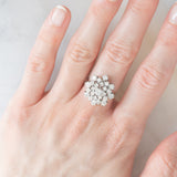 Anello a fiocco di neve vintage in oro bianco 18K con diamanti di taglio brillante (1.33ctw ca.), anni ‘70