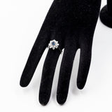 Anillo de oro blanco de 14 quilates con copo de nieve, zafiro (aprox. 0.50 ct) y diamantes de talla brillante (aprox. 0.96 ct), década de 70