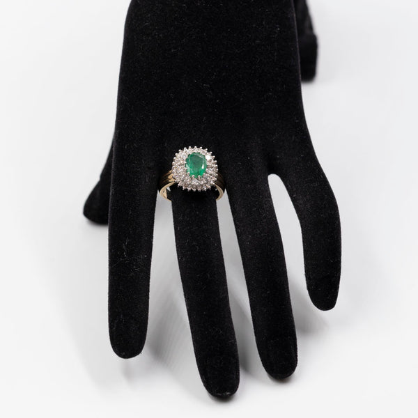 Anello vintage a margherita in oro giallo 14k con smeraldo (1.70ct) e diamanti (0.84ctw), anni '70