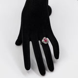 Anello vintage a ballerina in oro bianco 18k con rubino (1,37ct) e diamanti (1,30ctw), anni '70