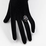 Anel vintage em ouro branco 14K com safiras (aprox. 2.50 ct) e diamantes (aprox. 0.48 ct), década de 60.