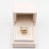 Vintage-Ring „Tank“ aus 18 Karat Gelbgold mit Diamant im Brillantschliff (0.12 ct) und Rosetten, 40er Jahre