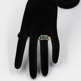 Anello vintage da cocktail in oro giallo 8k con spinelli verdi