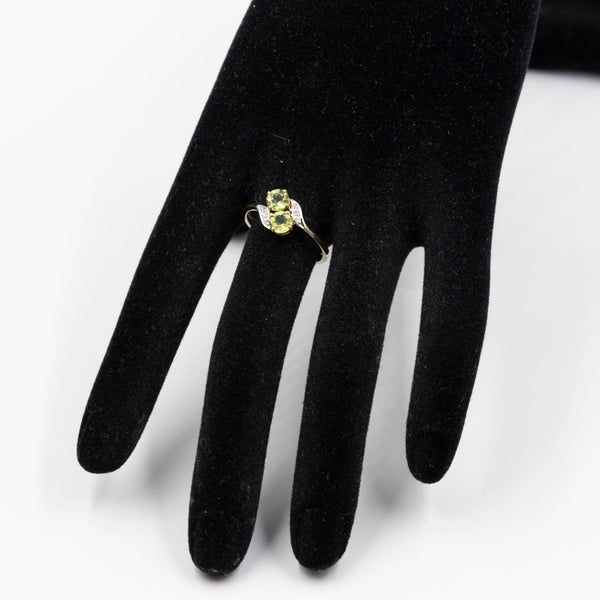 Anello vintage in oro 9k con peridoti e diamanti