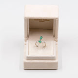 Vintage-Contrarier-Ring aus 14-karätigem Weißgold, Smaragden (0,70 ctw) und Diamanten. 70er/80er Jahre