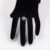 Vintage-Blumenring aus 14-karätigem Weißgold mit Diamanten (0,40 ctw) und Saphiren (0,40 ctw), 70er Jahre
