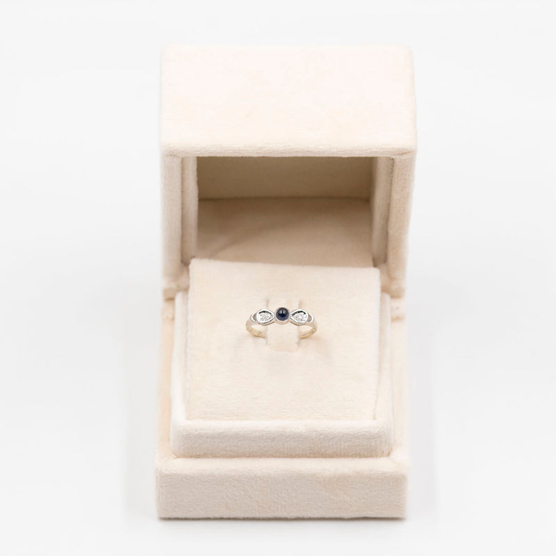 Anello vintage in oro bianco 14k con zaffiro e diamanti