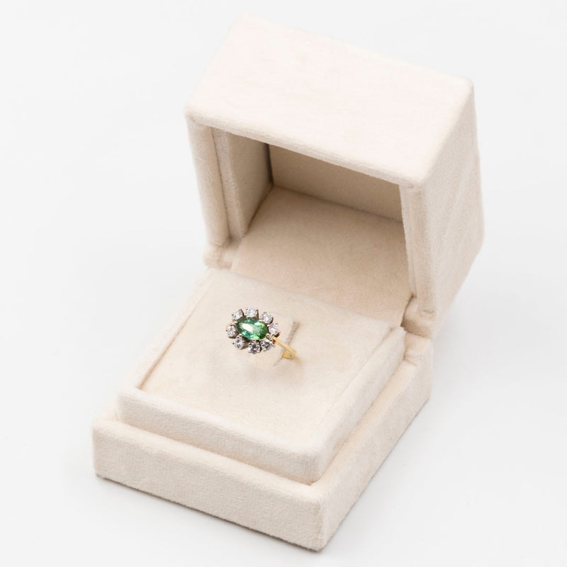 Anello vintage in oro giallo 14K con tormalina verde (1ct ca.) e diamanti di taglio brillante (0.80ctw ca.), anni ‘70