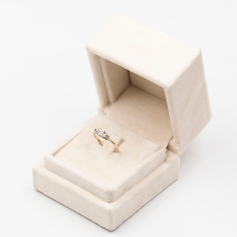 Anello vintage in oro giallo 9k e platino con diamante