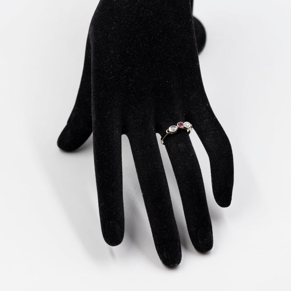 Anello vintage in oro bianco 14k con rubino e diamanti