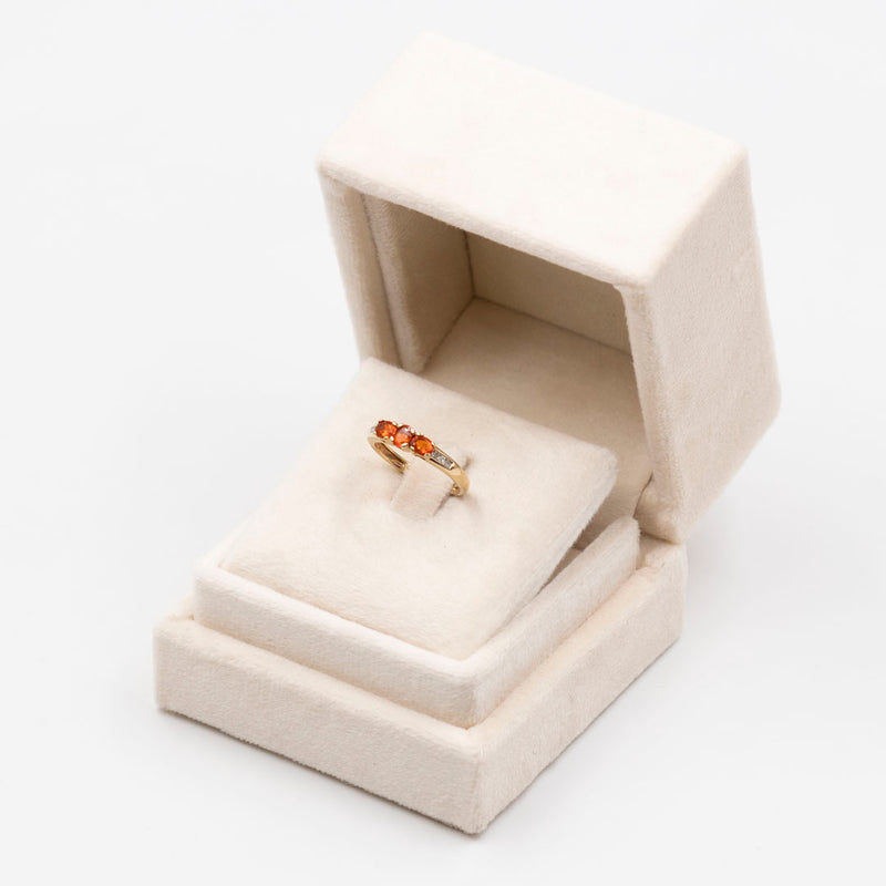 Anello vintage in oro  giallo 9k con opali di fuoco e diamanti