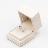 Винтажное кольцо с ромашкой из белого золота 14 карат с центральным рубином (0,40 карата) и бриллиантами (0,80 карат), 60-е годы