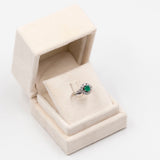 Anello vintage in oro bianco 18k con smeraldo (0,40ct) e diamanti (0,60ctw), anni '70