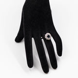 Anello vintage a margherita in oro bianco 18k con zaffiro (1,30ct) e diamanti (1,30ctw), anni '70