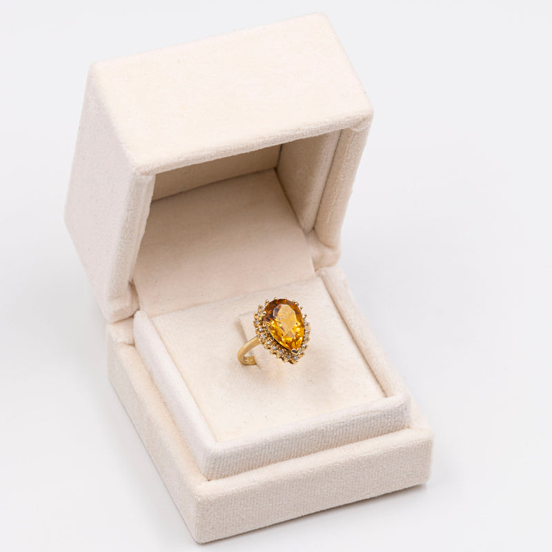 Anello vintage a goccia in oro 9k con citrino e diamanti