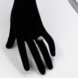 Vintage-Ring aus 18-karätigem Weißgold mit Diamanten im Brillantschliff (0,34 ctw), 60er/70er Jahre