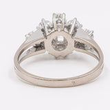 Винтажное кольцо из белого золота 18 пробы с бриллиантами классической огранки (около 1.08 карата), 60–70-е годы