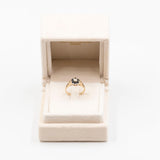 Anello vintage in oro 9k con zaffiri e diamanti