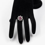 Anello vintage a fiore in oro bianco 14k con rubino (0,90ct) e diamanti (1,10ctw), anni '70