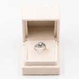 Anillo vintage de oro blanco de 18 quilates con diamantes de talla brillante (aprox. 0.90 quilates), años 60