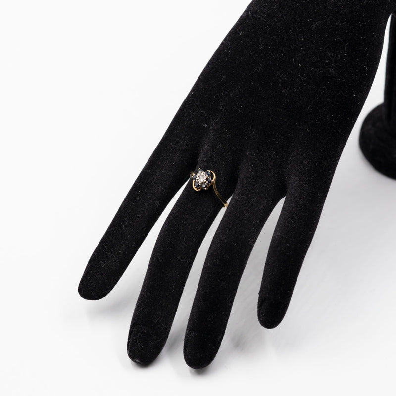 Anello vintage in oro giallo 9k con zaffiri (0.30ctw ca.) e diamante, anno 1988