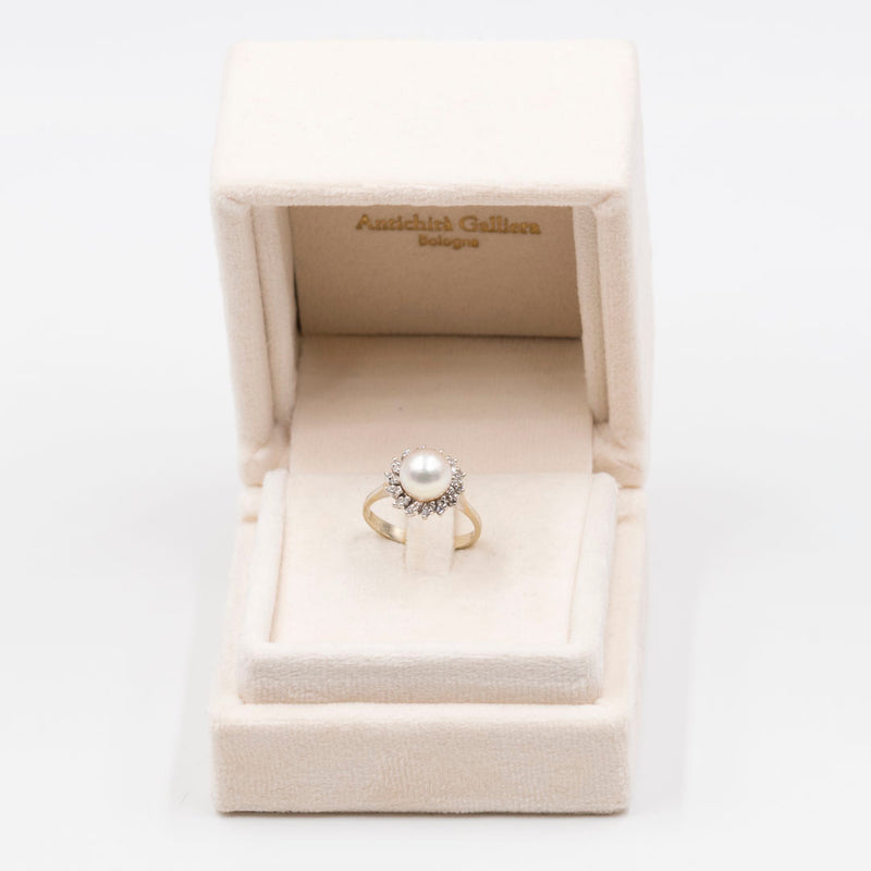 Anelo vintage a fiore in oro bianco 18k con perla e diamanti (0.14ctw), anni '60
