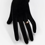 Anello antico solitario in oro giallo 14k e diamante di taglio vecchio (0,38ct), primi del'900
